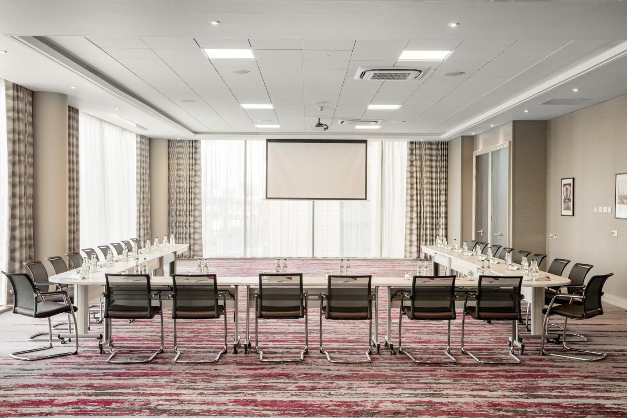 Crowne Plaza London - Docklands By Ihg Hotel Bagian luar foto